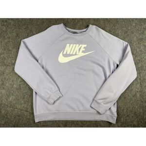 Nike Essentials Sweatshirt Womens Medium Purple Fleece Lined Crewneck Sportswear